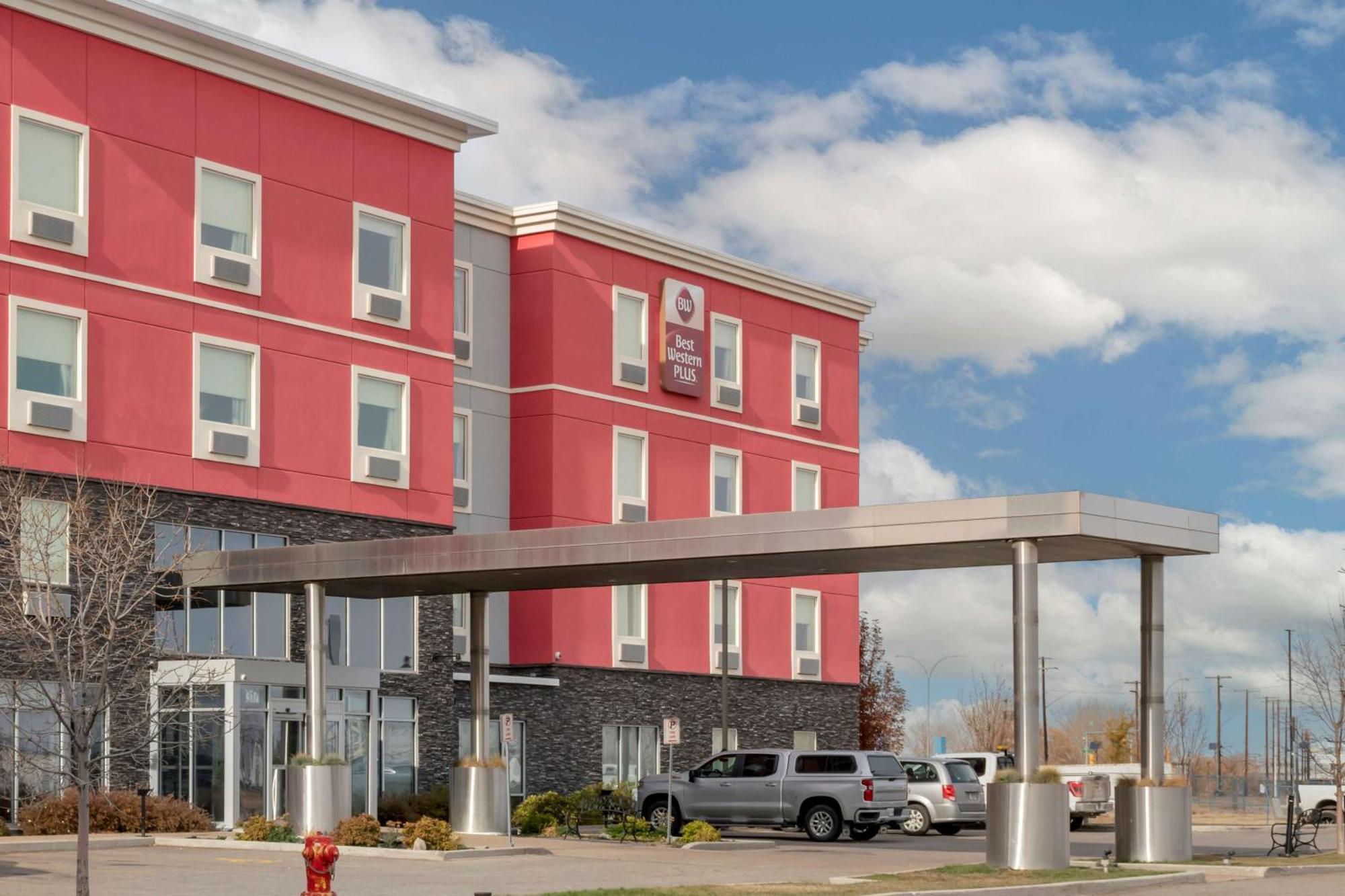 Best Western Plus Airport Inn & Suites Saskatoon Eksteriør bilde