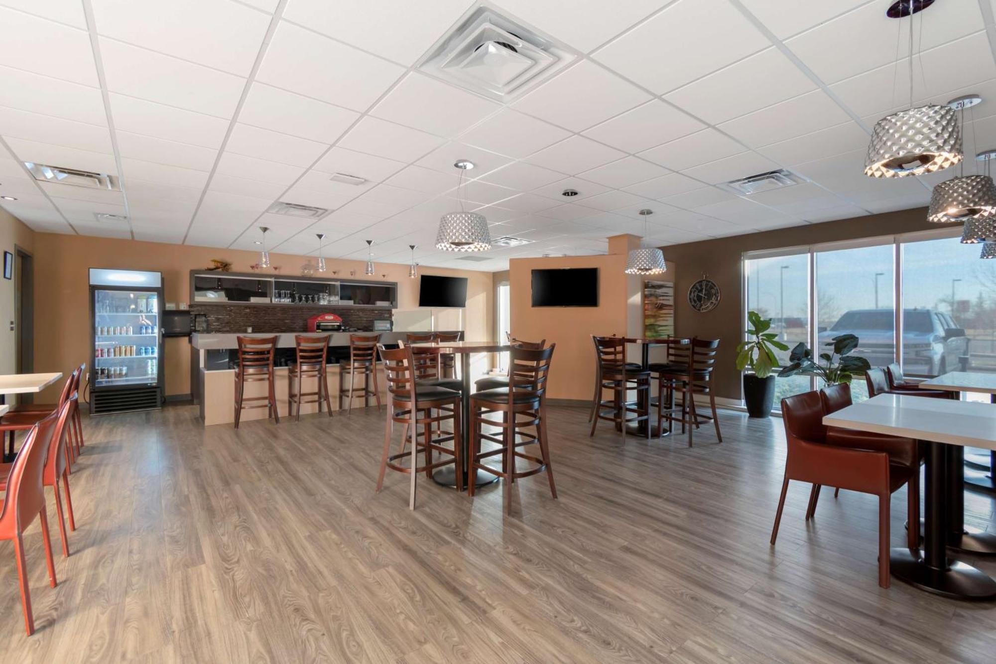 Best Western Plus Airport Inn & Suites Saskatoon Eksteriør bilde
