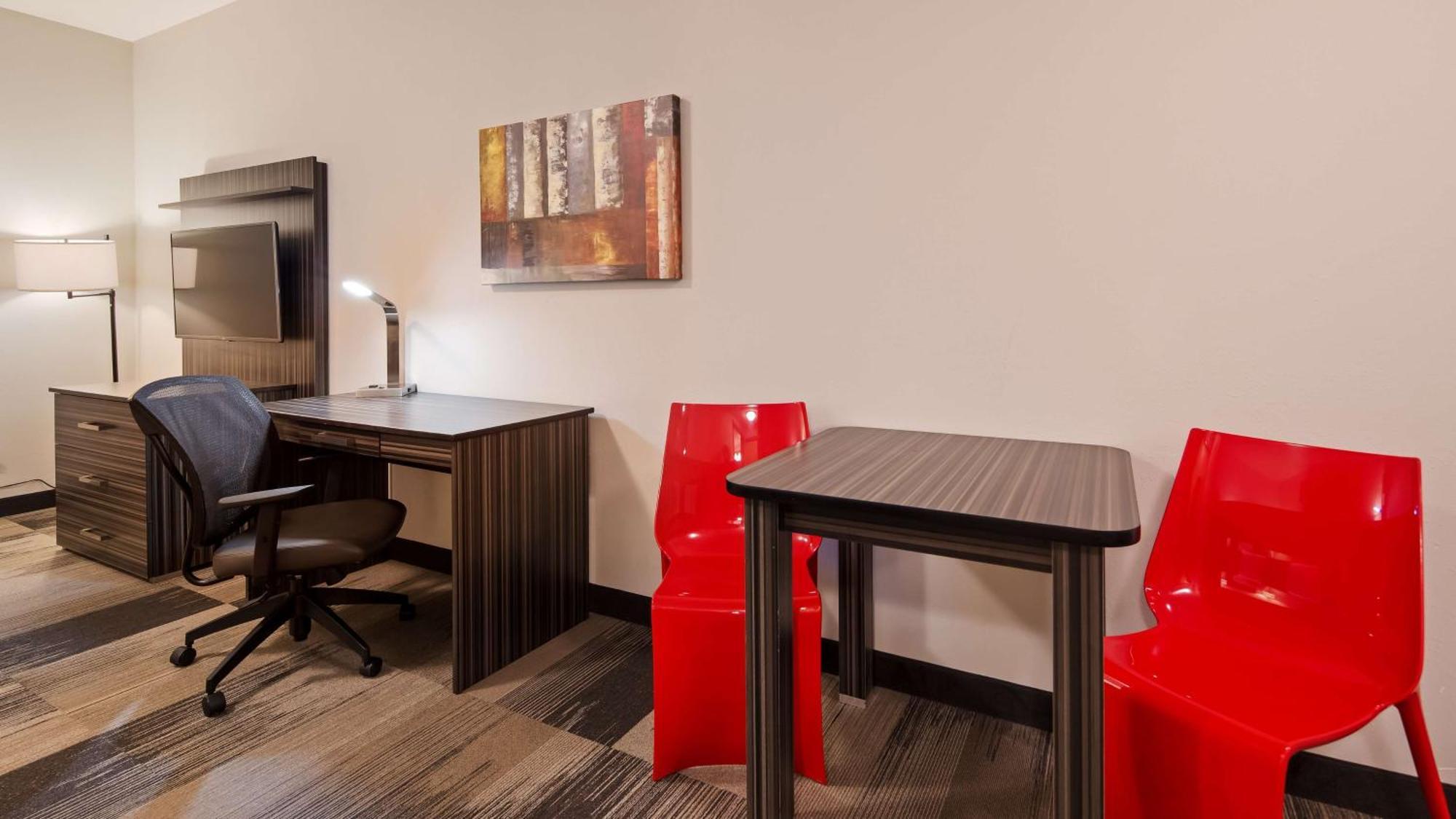 Best Western Plus Airport Inn & Suites Saskatoon Eksteriør bilde