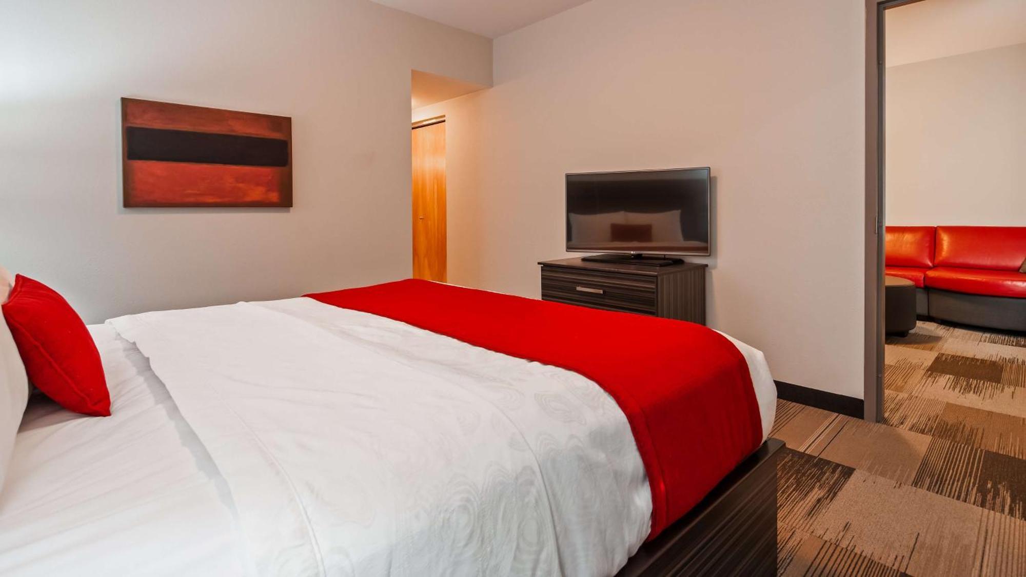 Best Western Plus Airport Inn & Suites Saskatoon Eksteriør bilde