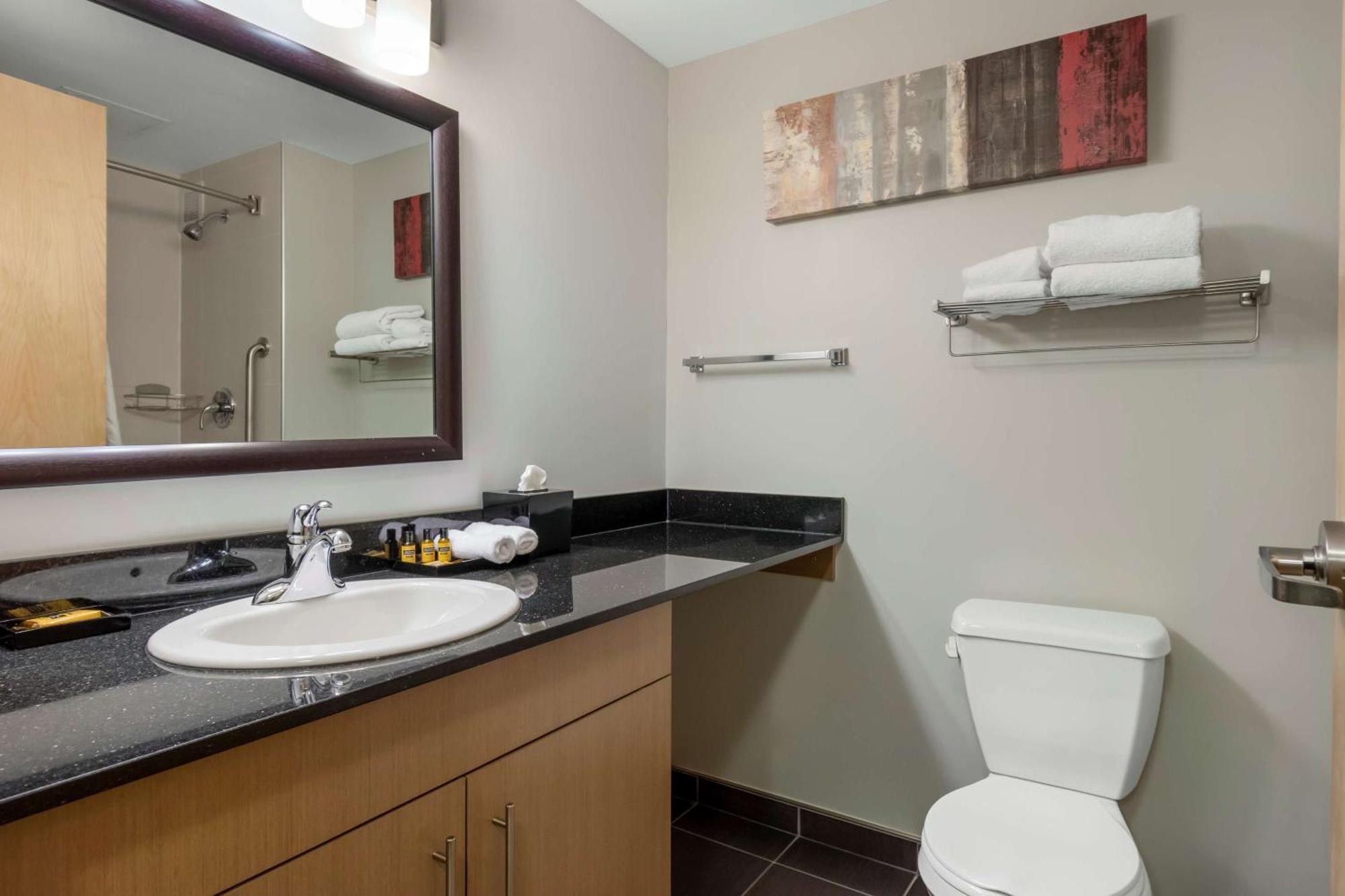 Best Western Plus Airport Inn & Suites Saskatoon Eksteriør bilde