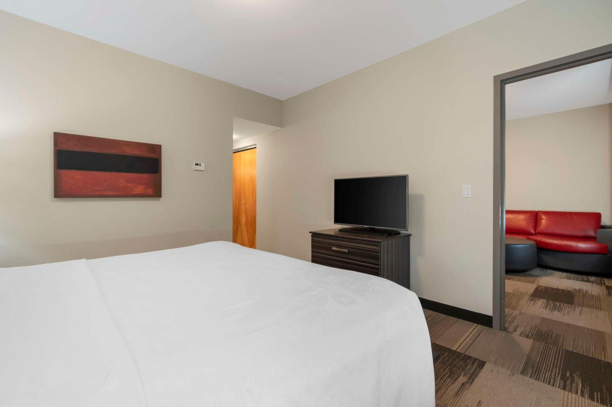 Best Western Plus Airport Inn & Suites Saskatoon Eksteriør bilde