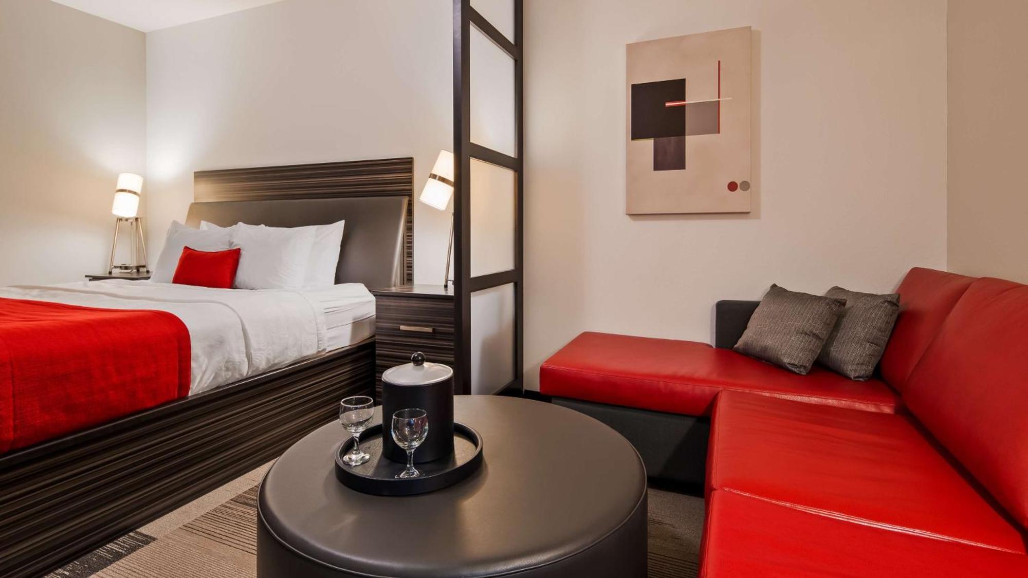 Best Western Plus Airport Inn & Suites Saskatoon Eksteriør bilde